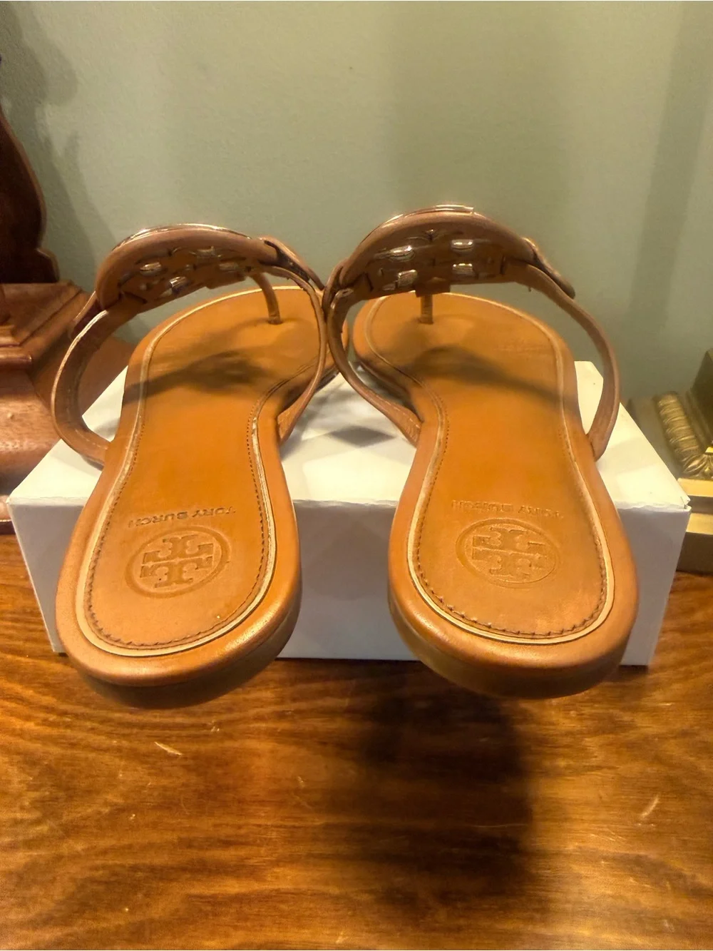 Tory Burch Gold Metal Miller Brown Leather Logo Toe-Post Sandals Size 8 $250